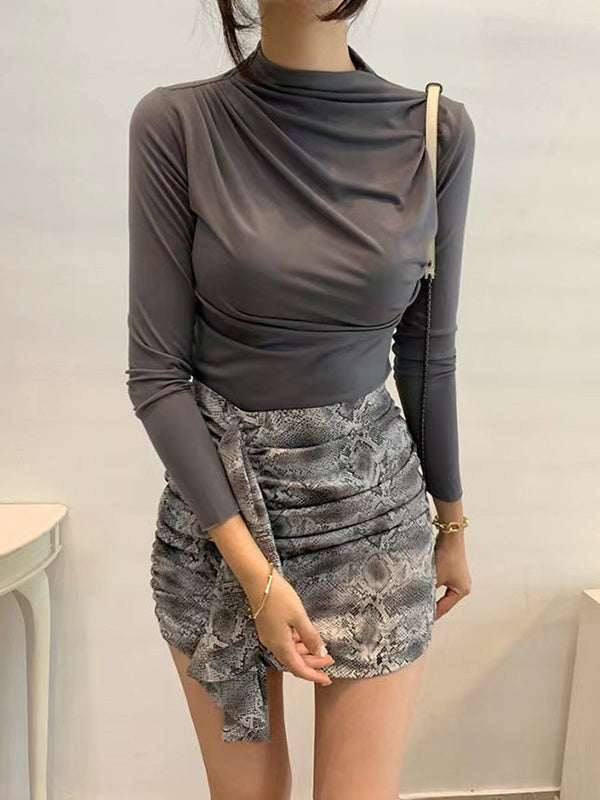 Effortlessly Elegant T-Shirt with a Timeless Design