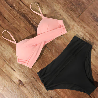 Effortlessly Elegant Bikini with a Timeless Design