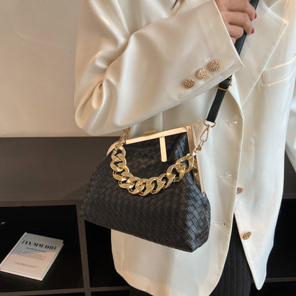Beautifully Finished Bag in a Timeless Design