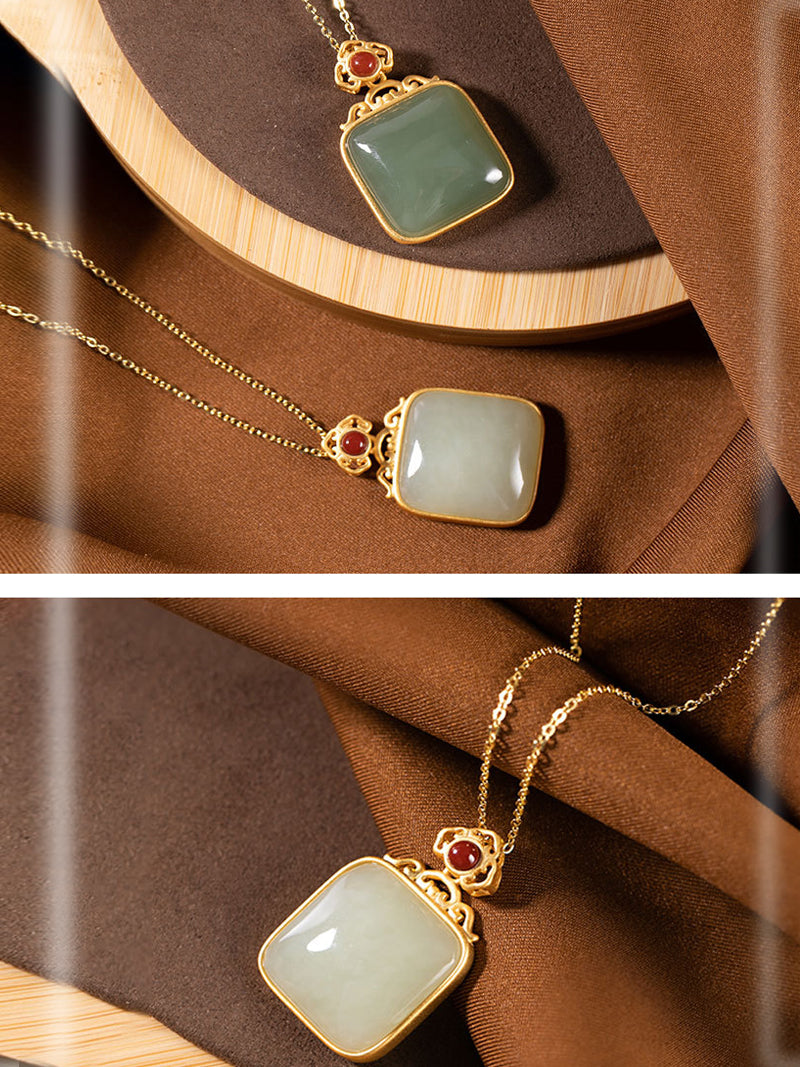 Beautifully Finished Garment in a Timeless Design