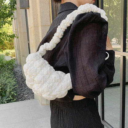 Gracefully Styled Bag for Any Occasion