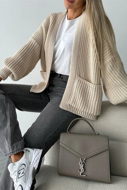 Well Tailored Cardigan with a Graceful Silhouette