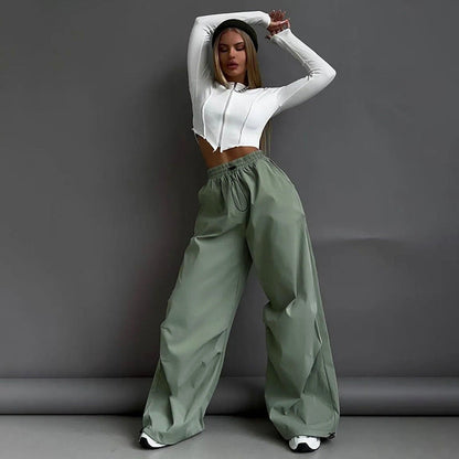 Elegantly Styled Trousers for Everyday Wear