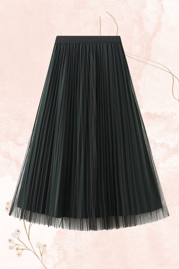 Effortlessly Elegant Garment with a Timeless Design