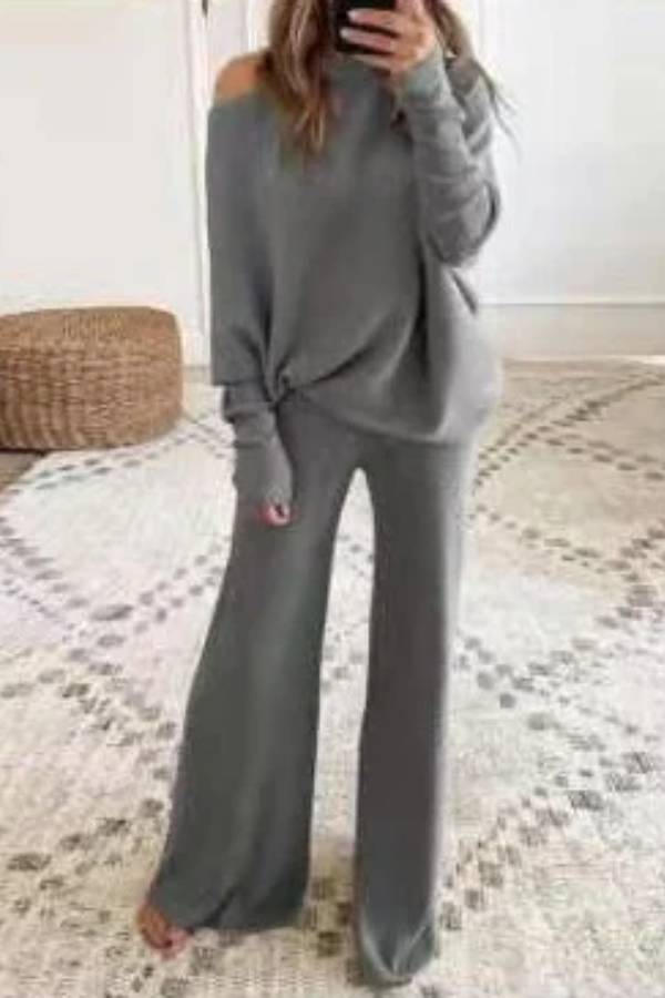 Well Tailored Garment with a Graceful Silhouette