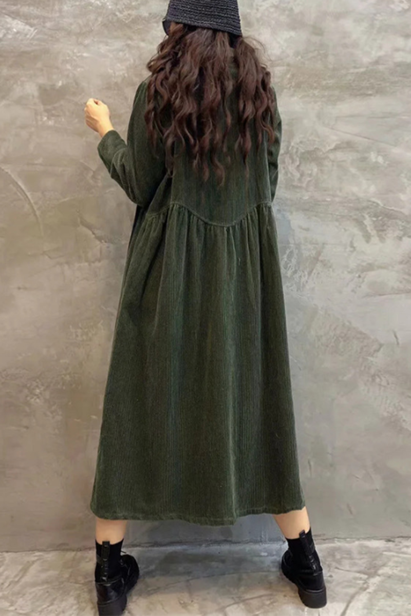 Effortlessly Elegant Garment with a Timeless Design