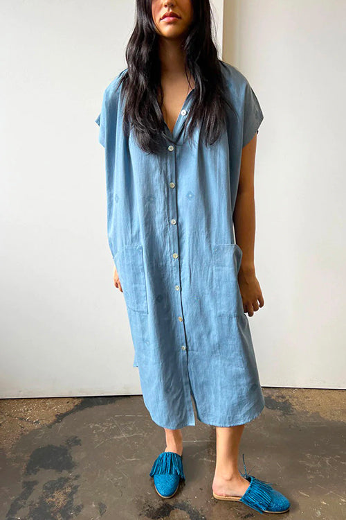Gracefully Styled Garment for Any Occasion