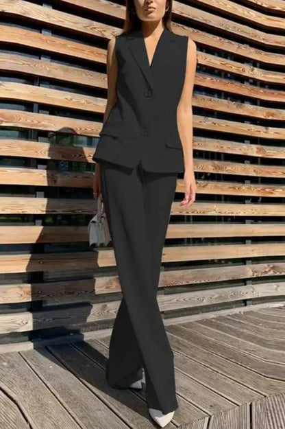 Effortlessly Elegant Garment with a Timeless Design