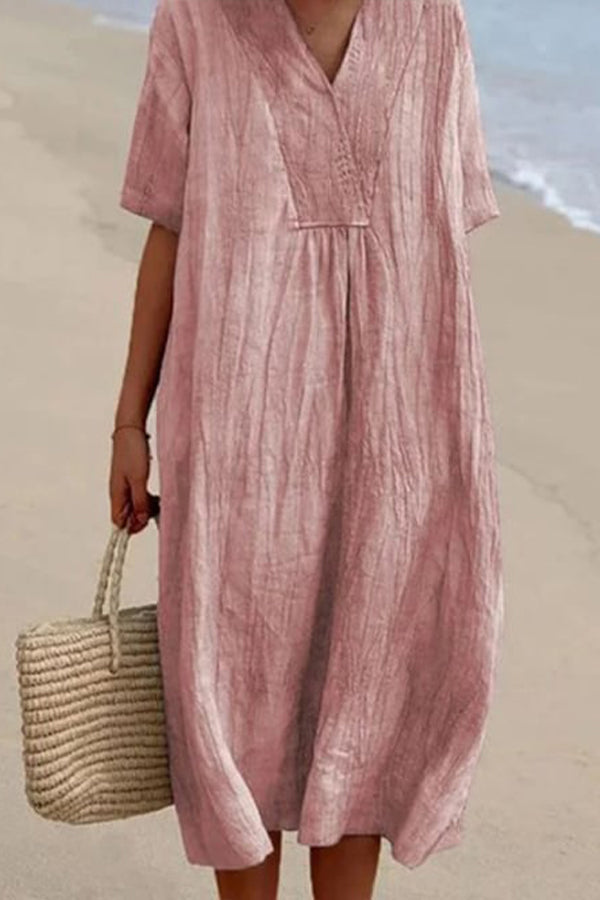 Beautifully Finished Dress in a Timeless Design