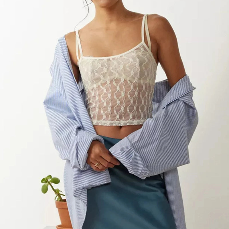 Well Tailored Top with a Graceful Silhouette