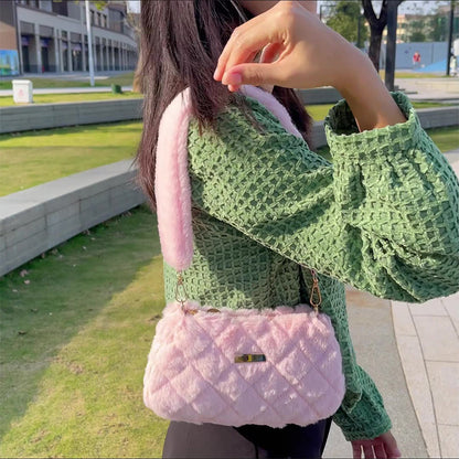 Classic Vintage Bag with a Flattering Fit