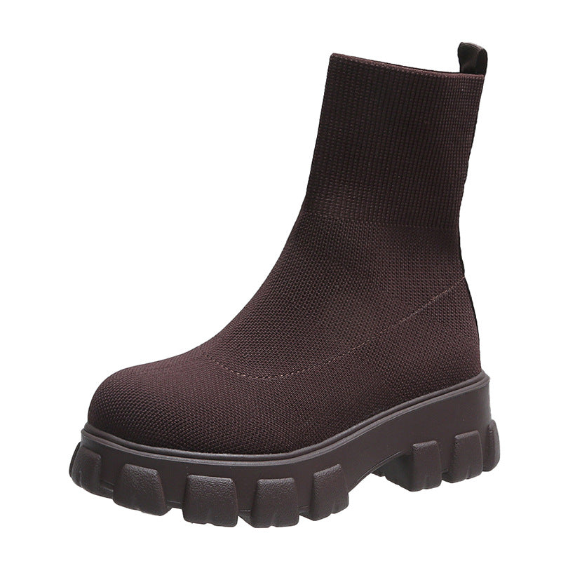 Effortlessly Elegant Shoes with a Timeless Design