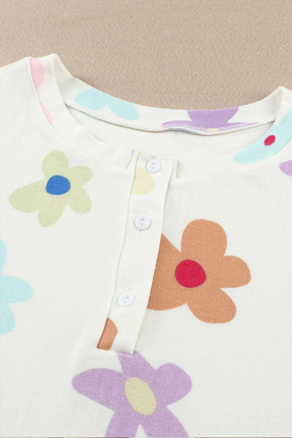Well Tailored Top with a Graceful Silhouette