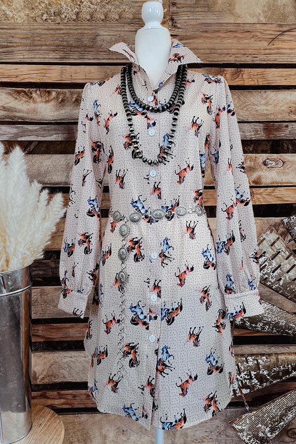 Classic Vintage Dress with a Flattering Fit
