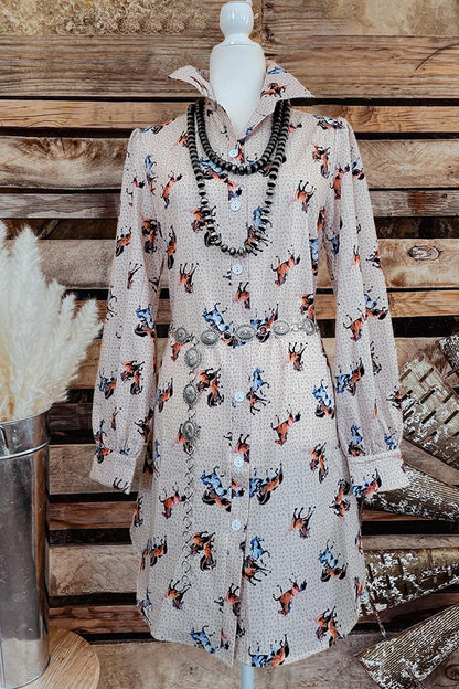 Classic Vintage Dress with a Flattering Fit