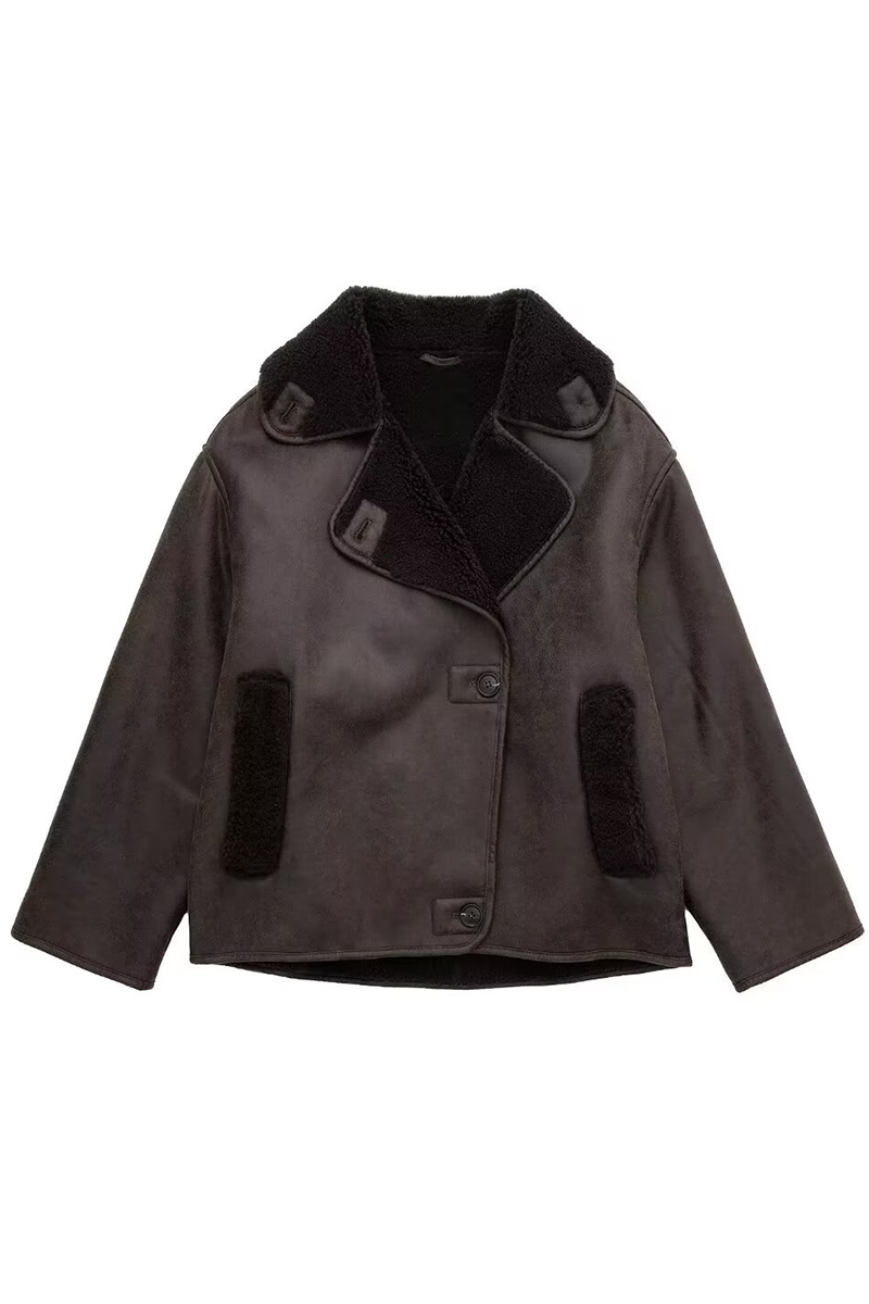 Well Tailored Garment with a Graceful Silhouette