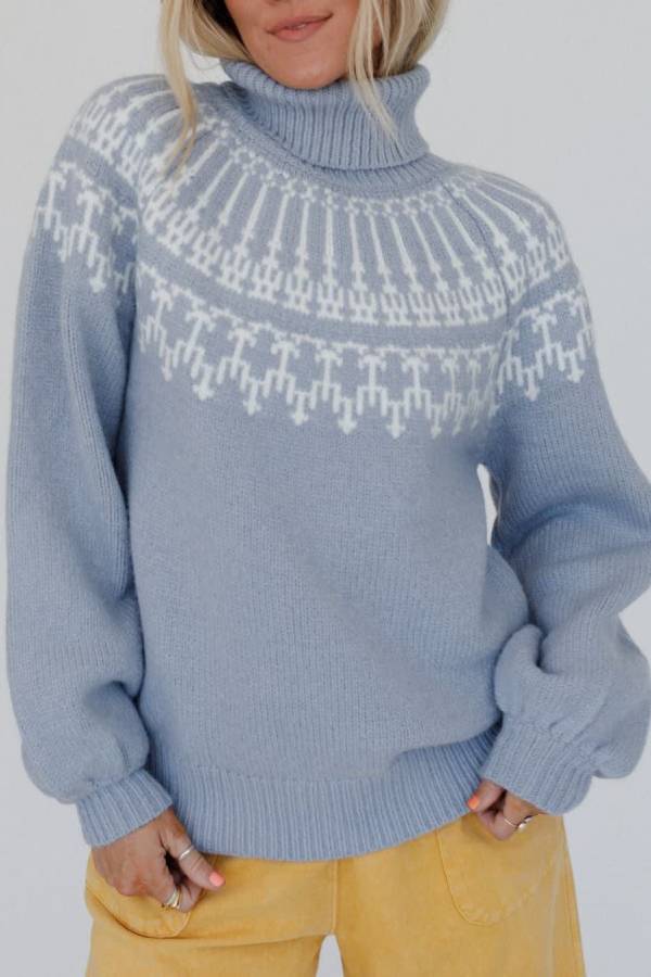 Classic Vintage Sweater with a Flattering Fit