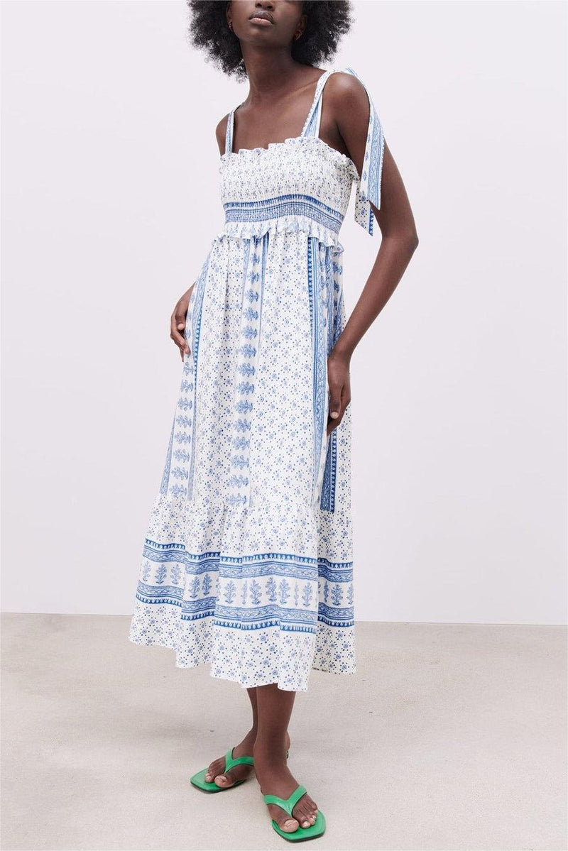 Classic Vintage & Enduringly Stylish Dress