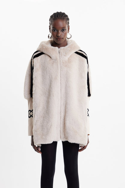 Gracefully Styled Jacket for Any Occasion