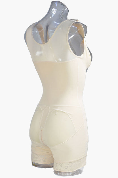 Sophisticated Garment with a Clean Classic Look