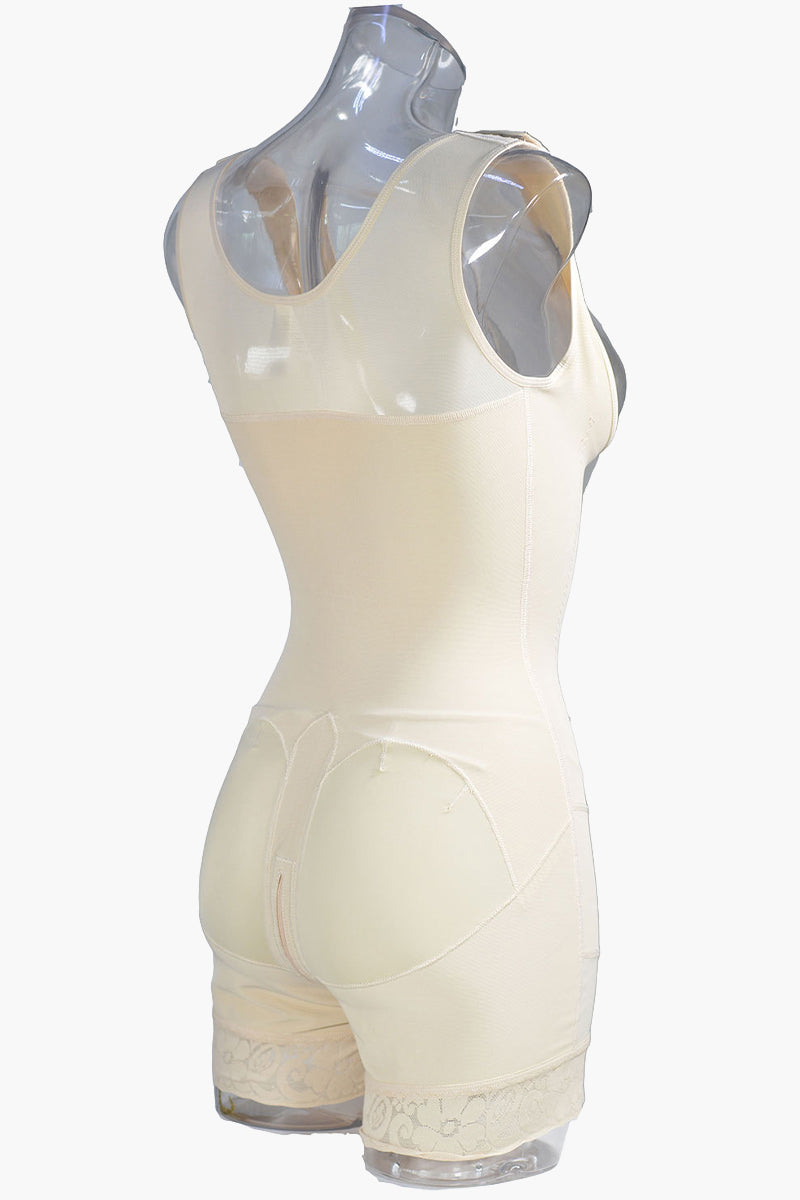 Sophisticated Garment with a Clean Classic Look