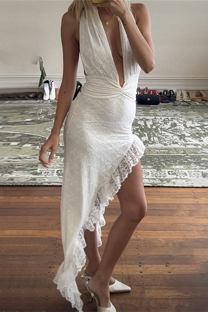 Beautifully Finished Dress in a Timeless Design