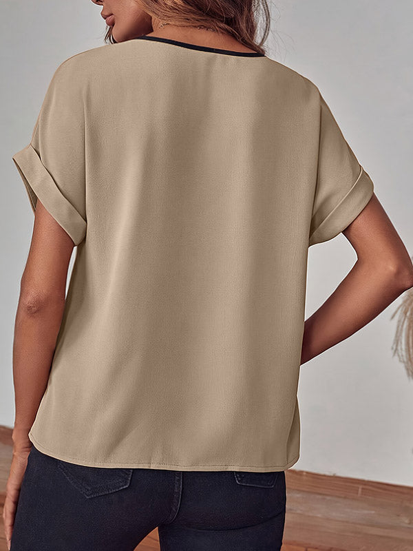Elegantly Styled Blouse for Everyday Wear