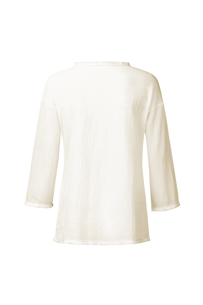 Effortlessly Elegant Top with a Timeless Design