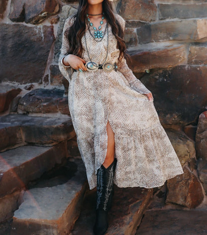 Sophisticated Dress with a Clean Classic Look