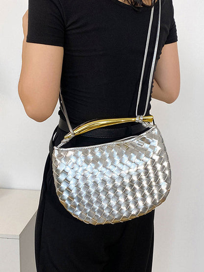 Well Tailored Bag with a Graceful Silhouette