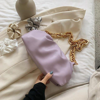Well Tailored Bag with a Graceful Silhouette