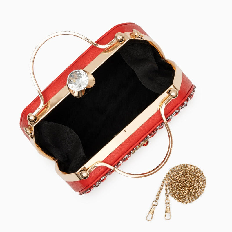 Well Tailored Bag with a Graceful Silhouette