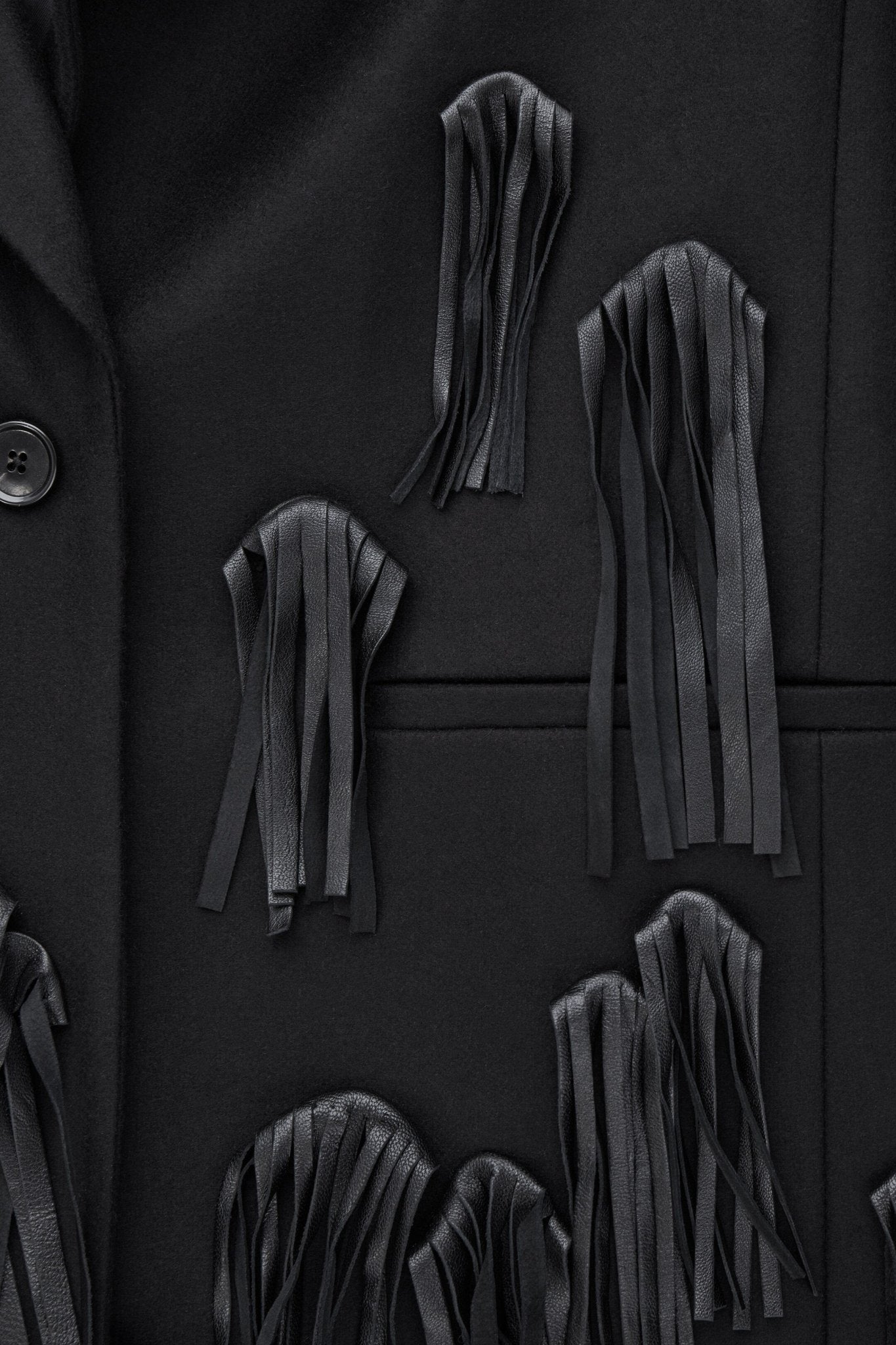 Elegantly Styled Coat for Everyday Wear