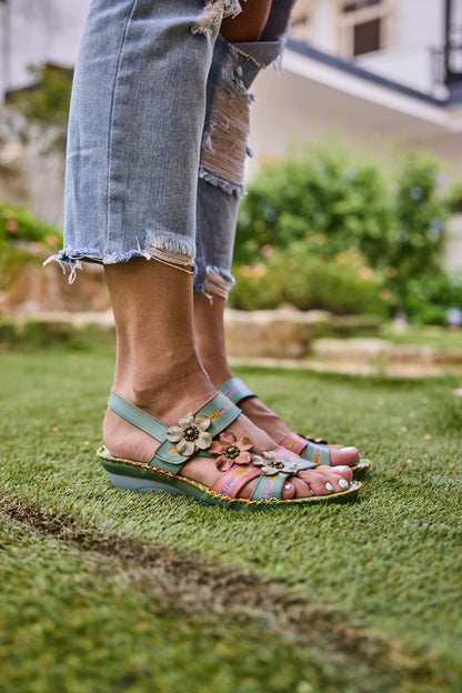 Well Tailored Sandals with a Graceful Silhouette