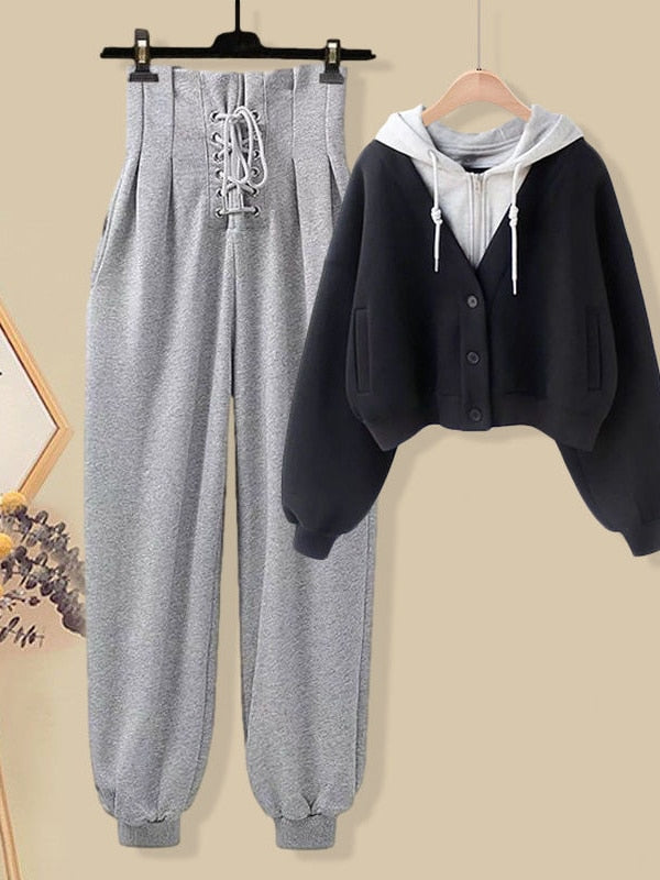 Classic Vintage Pants with a Flattering Fit