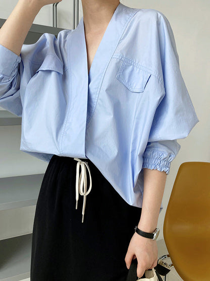 Effortlessly Elegant Blouse with a Timeless Design