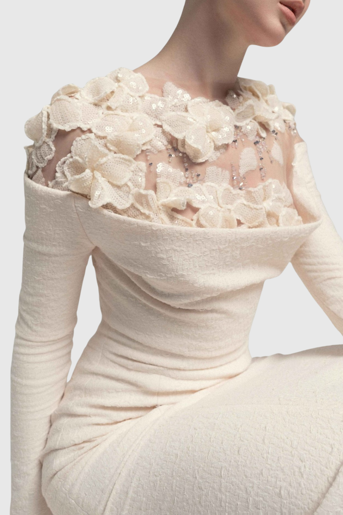 Well Tailored Dress with a Graceful Silhouette