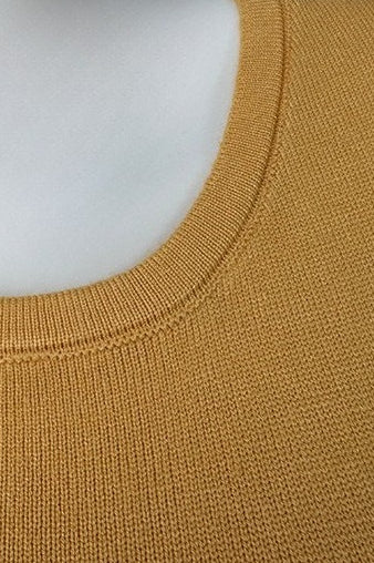 Effortlessly Elegant Sweater with a Timeless Design