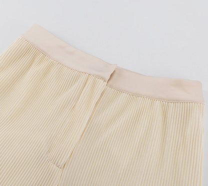 Sophisticated Pants with a Clean Classic Look