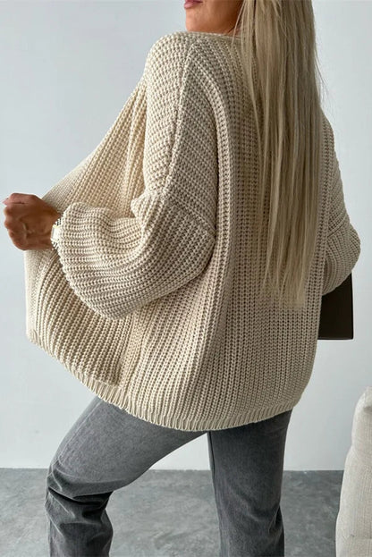 Well Tailored Cardigan with a Graceful Silhouette