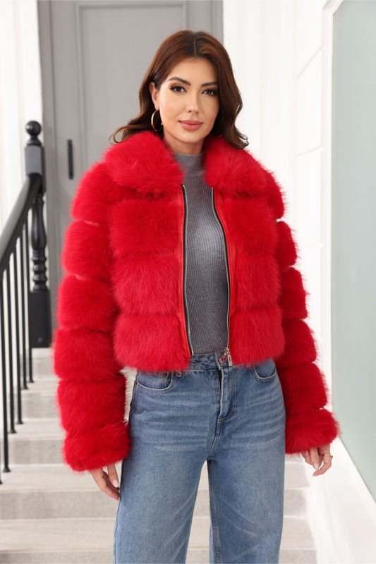 Beautifully Finished Coat in a Timeless Design