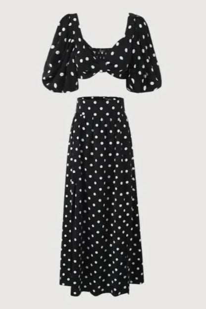 Gracefully Styled Garment for Any Occasion