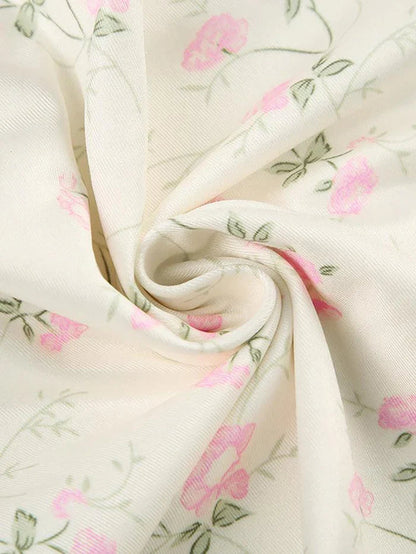 Effortlessly Elegant Top with a Timeless Design