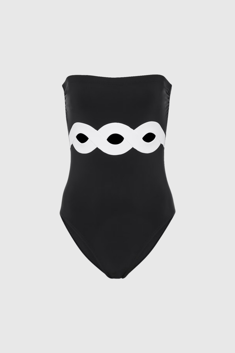 Well Tailored Swimsuit with a Graceful Silhouette