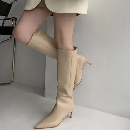 Classic Vintage Boots with a Flattering Fit