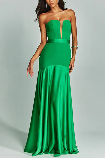 Sophisticated Dress with a Clean Classic Look