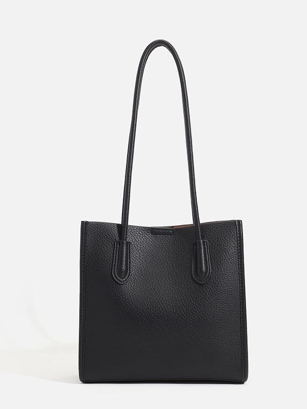Beautifully Crafted Bag in a Classic Style