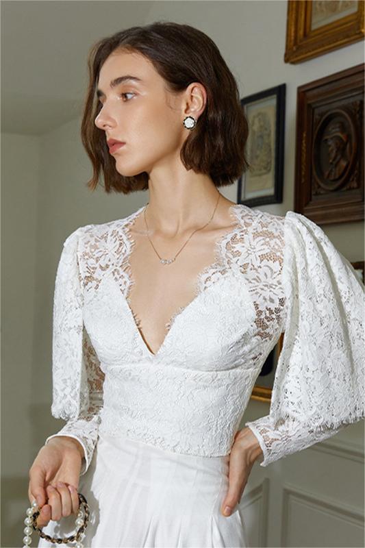 Polished Top with an Effortless Classic Look