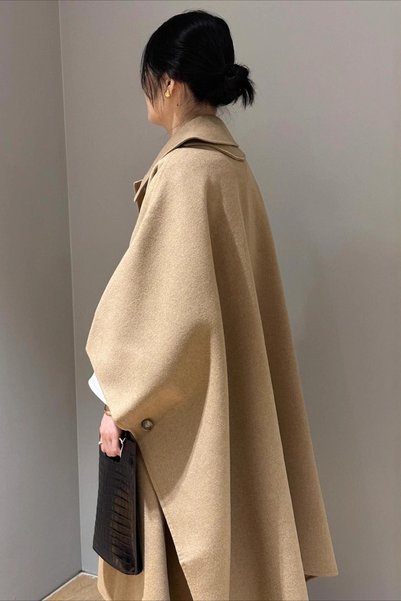 Elegantly Styled Coat for Everyday Wear