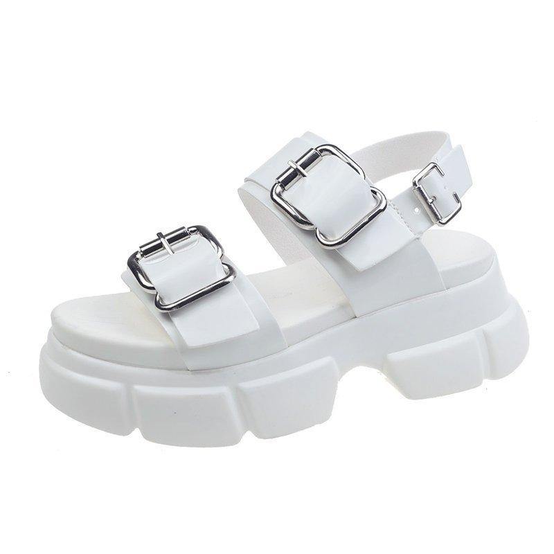 Classic Vintage Sandals with a Flattering Fit